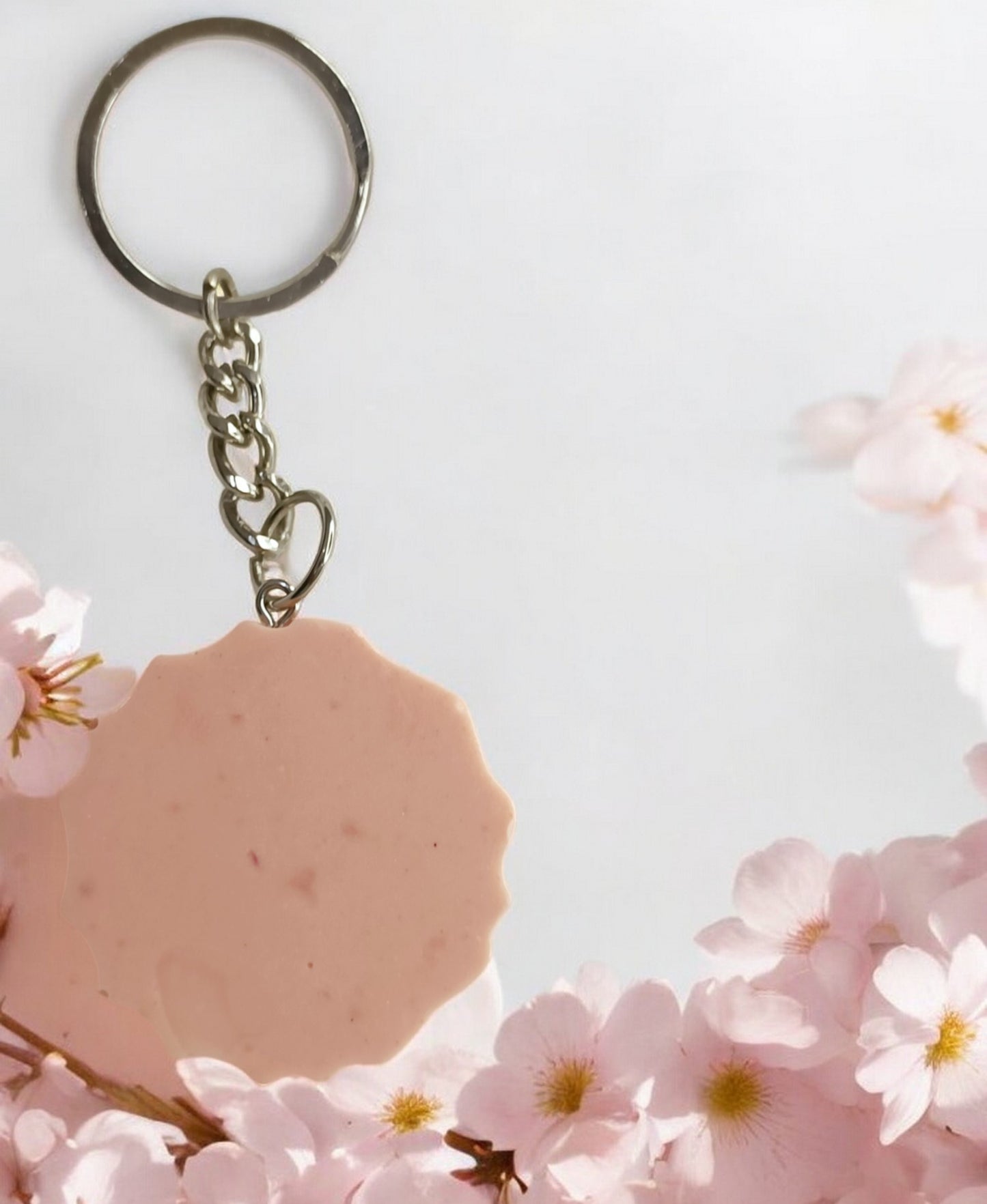 Haute Crafts Peach Adorable Theme, Resin Alphabet Initial Letter Keychain Key Ring for Women Girls Purse Handbags, Bike, Car Keyring