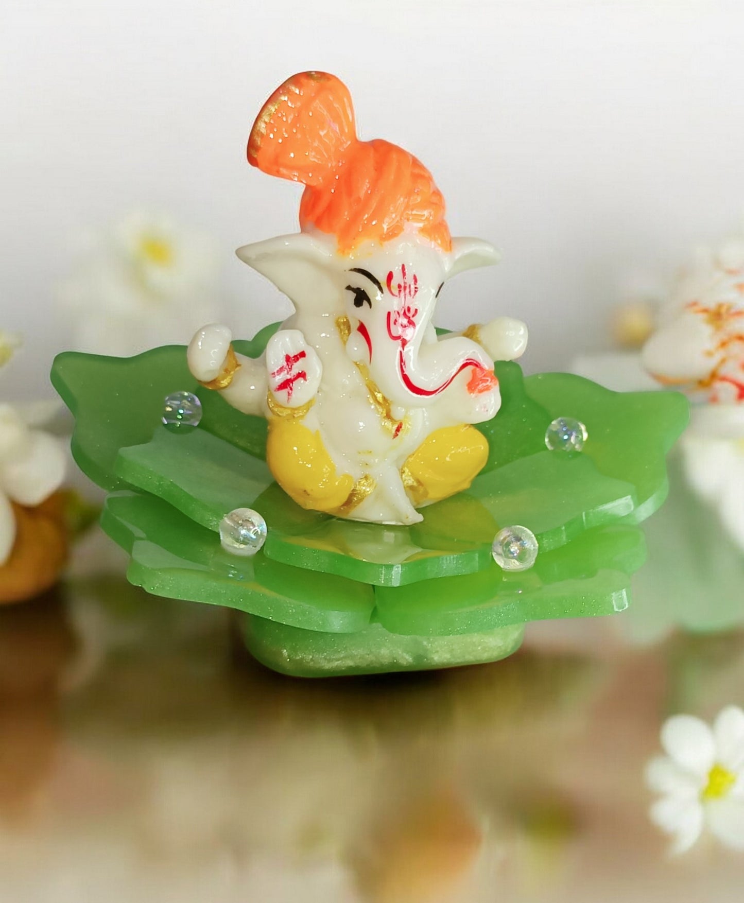 Haute Crafts Ganesh Idol Murti with Resin 3d Flower Statue for Car Dashboard Gift Lord Ganesha Ganpati Idols Showpiece Figurine for Home Pooja Room Diwali Decoration.