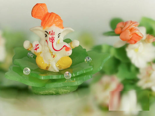 Haute Crafts Ganesh Idol Murti with Resin 3d Flower Statue for Car Dashboard Gift Lord Ganesha Ganpati Idols Showpiece Figurine for Home Pooja Room Diwali Decoration.