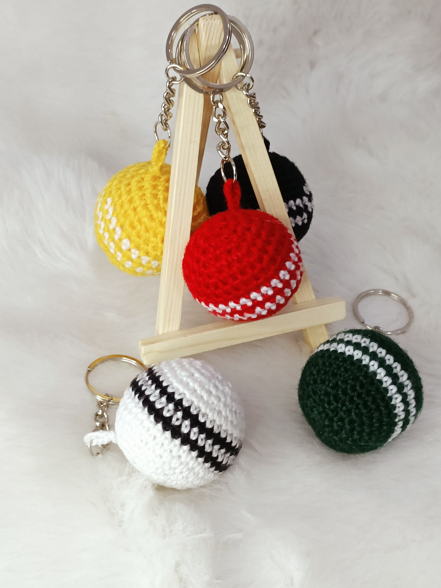 Haute Crafts Handmade Crochet Cute Green Ball Keychain Washable Keychain)