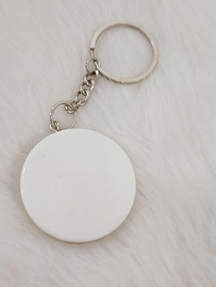 Haute Crafts "Dream Big" Theme Keychain - Resin Alphabet Initial Letter Keychain Key Ring for Women Girls Purse Handbags, Bike, Car Keyring.Home, Small Gifts