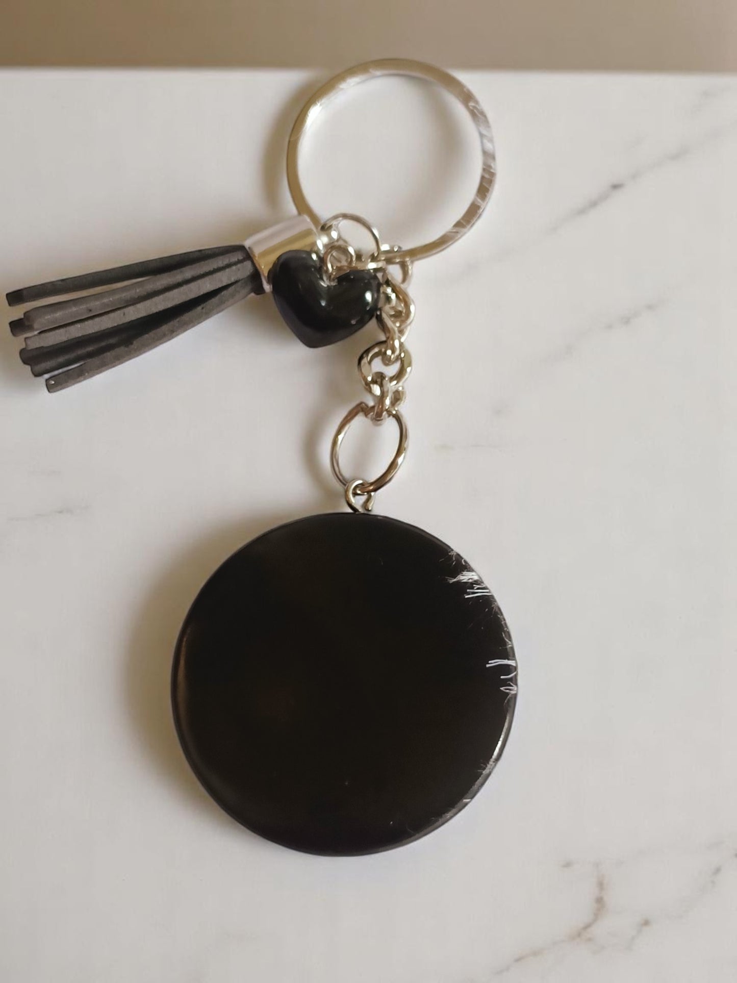 Haute Crafts Guru Nanak ji Theme with Tassel & Heart ,Resin Keychain Key Ring for Women, Girls Purse ,Handbags, Car, Bike.