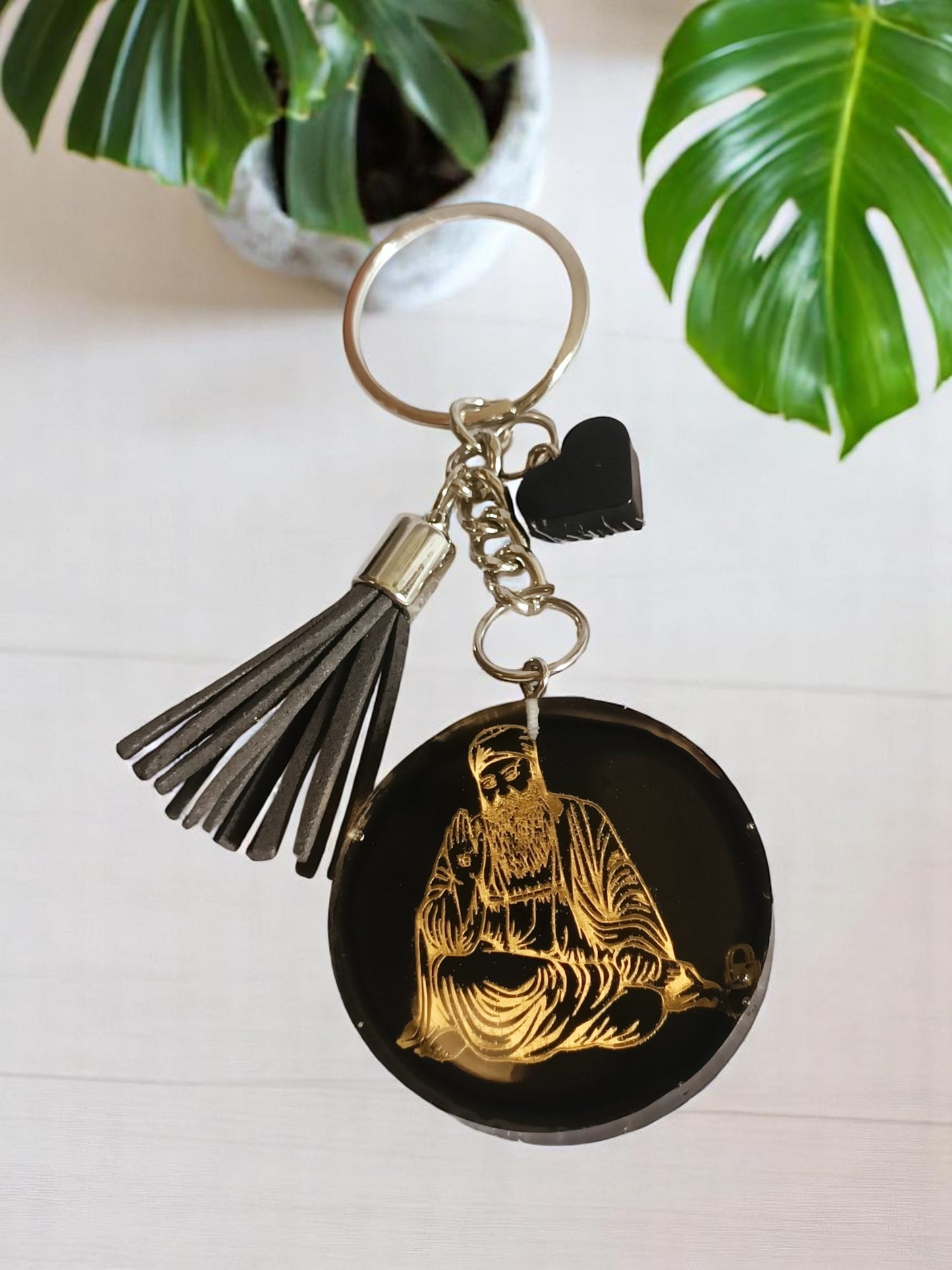 Haute Crafts Guru Nanak ji Theme with Tassel & Heart ,Resin Keychain Key Ring for Women, Girls Purse ,Handbags, Car, Bike.