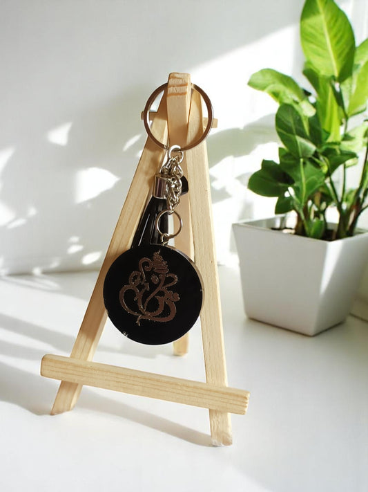 Haute Crafts Ganesh ji Theme with Tassel ,Resin Keychain Key Ring for Women, Girls Purse ,Handbags, Car, Bike.