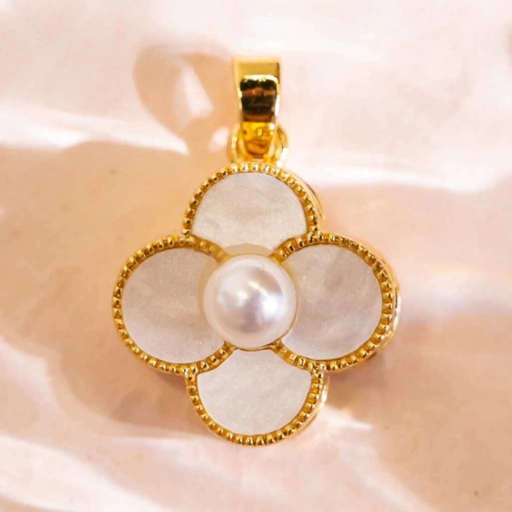 Anti-Tarnish Spinning Flower Charm Necklace