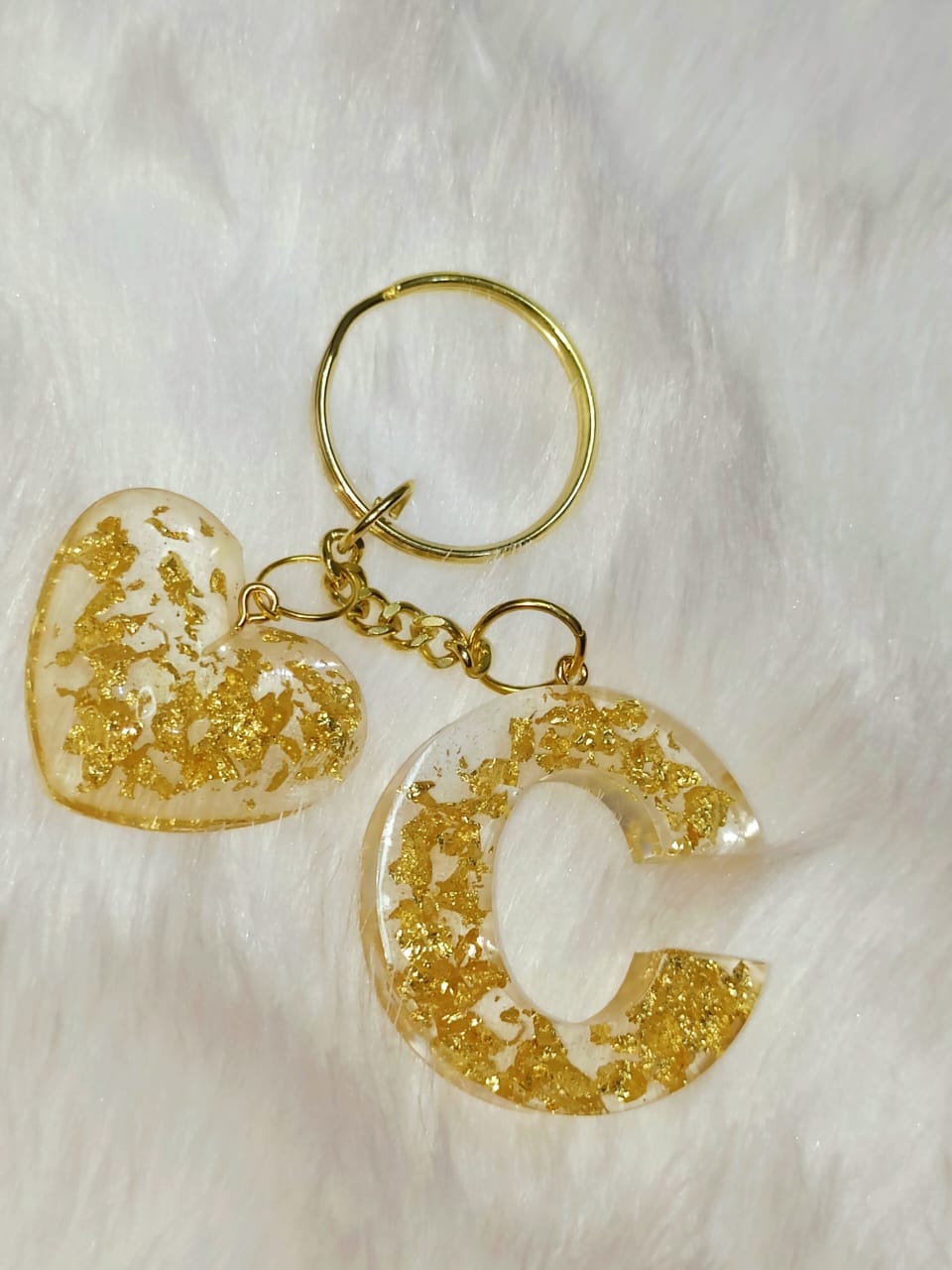 Haute Crafts Golden ("C")- with Big golden Heart, Resin Alphabet Initial Letter Keychain Key Ring for Women Girls Purse Handbags, Bike, Car Keyring ("C")