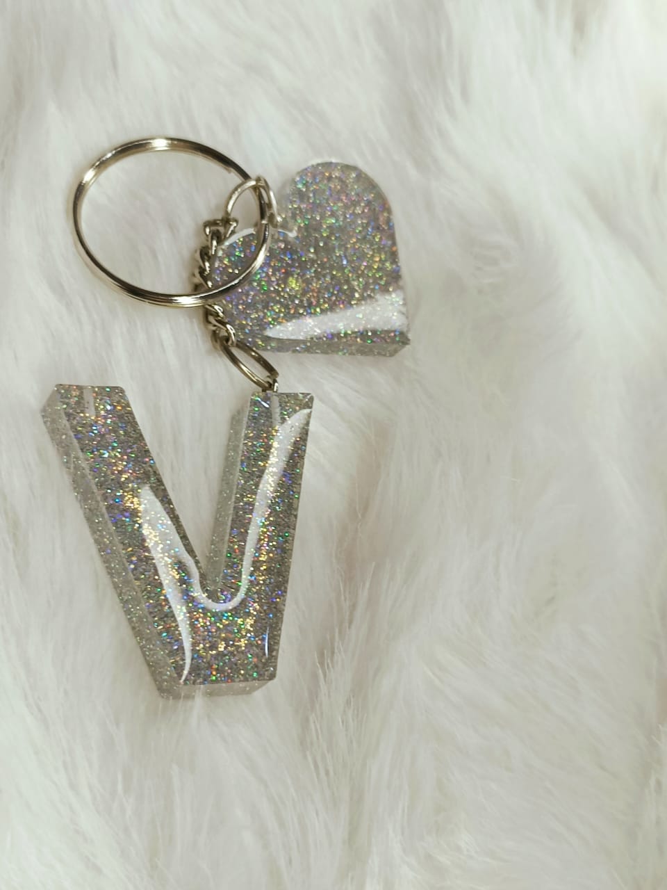 Haute Crafts Shiny Silver ("V")- with Heart, Resin Alphabet Initial Letter Keychain Key Ring for Women Girls Purse Handbags, Bike, Car Keyring ("V")