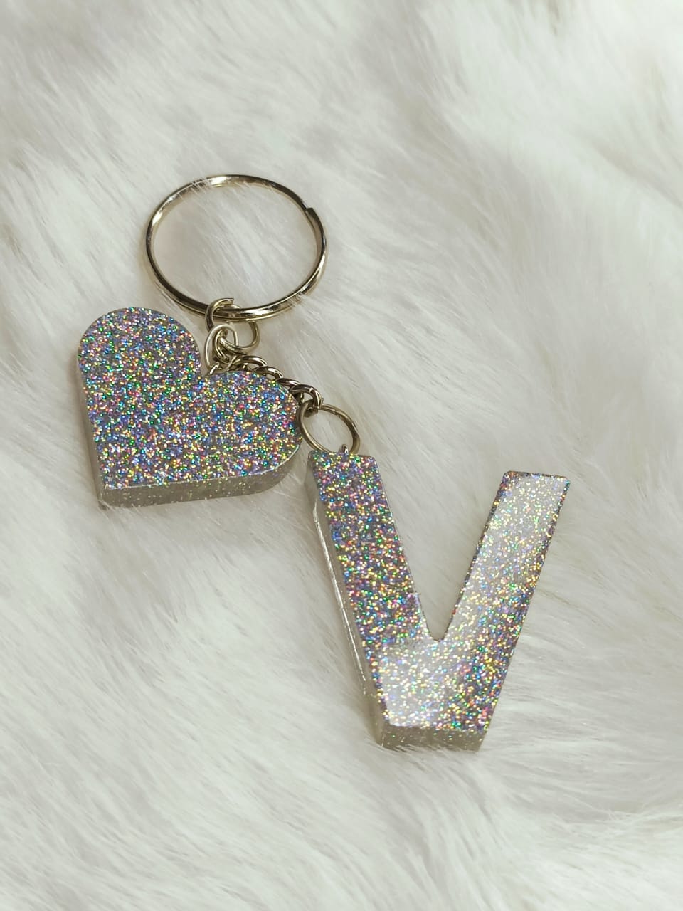 Haute Crafts Shiny Silver ("V")- with Heart, Resin Alphabet Initial Letter Keychain Key Ring for Women Girls Purse Handbags, Bike, Car Keyring ("V")
