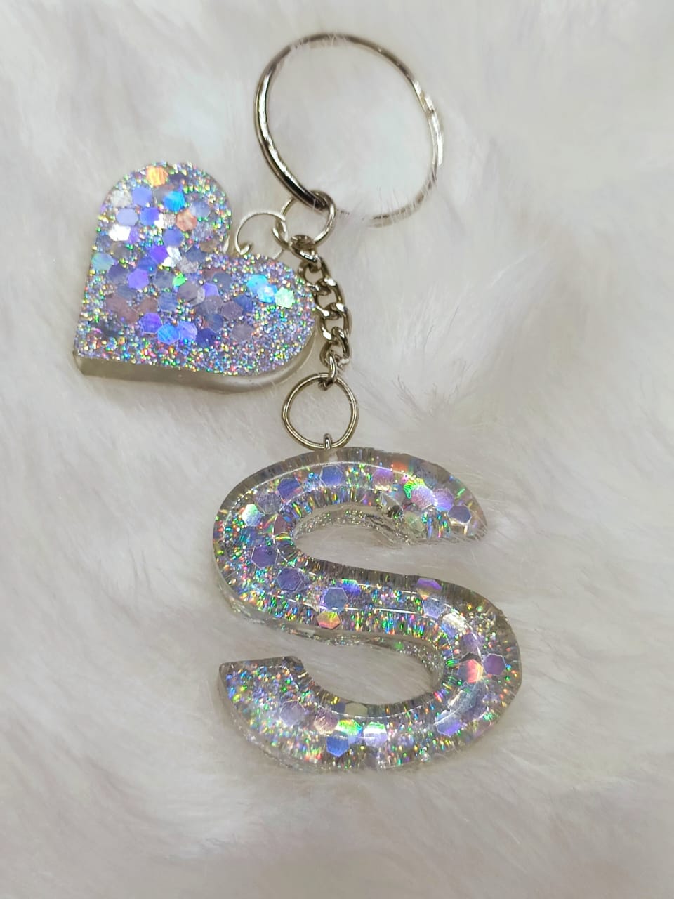 Haute Crafts Shiny Glittery Silver ("S")- with Big Heart, Resin Alphabet Initial Letter Keychain Key Ring for Women Girls Purse Handbags, Bike, Car Keyring ("S")