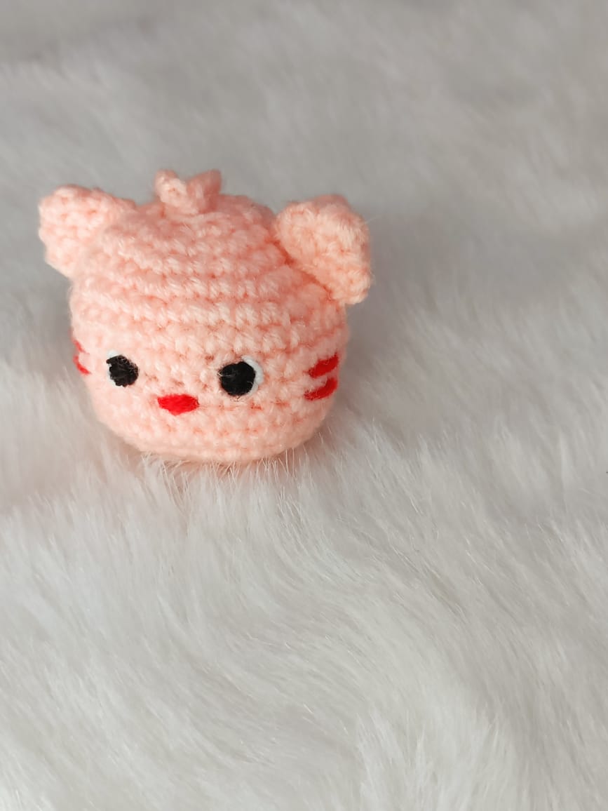 Haute Crafts Handmade Crochet Cute Catty Keychain (Washable Keychain)