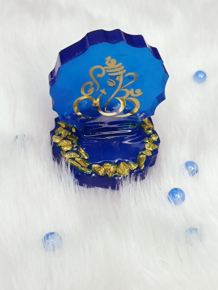Haute Crafts 2.5 Inch Resin art Handcrafted Premium "Ganesh ji " with Gold Crystal Texture for Car Dashboard, Home Decor, Puja Ghar and Gifting.