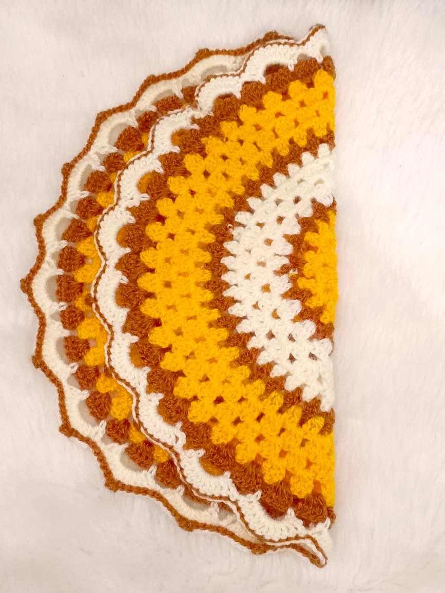 Haute Crafts Handcrafted Crochet Thalposh, Woolen Puja Thali Cover for Temple, Thal Posh Plate Cover (Multicolor, 16'' Round)
