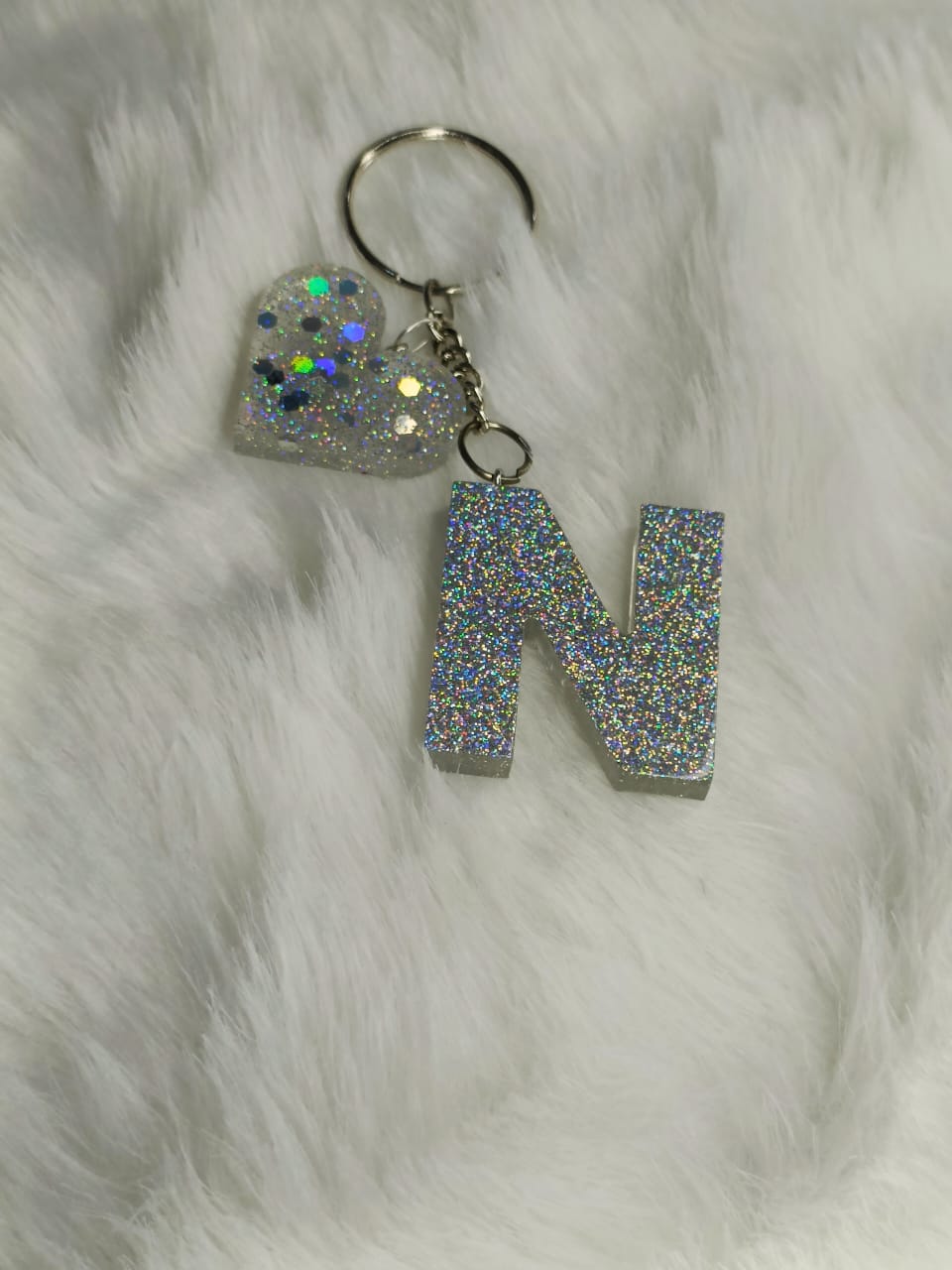 Haute Crafts Shiny Glittery Silver ("N")- with Big Heart, Resin Alphabet Initial Letter Keychain Key Ring for Women Girls Purse Handbags, Bike, Car Keyring, Home, Small Gifts, ("N")